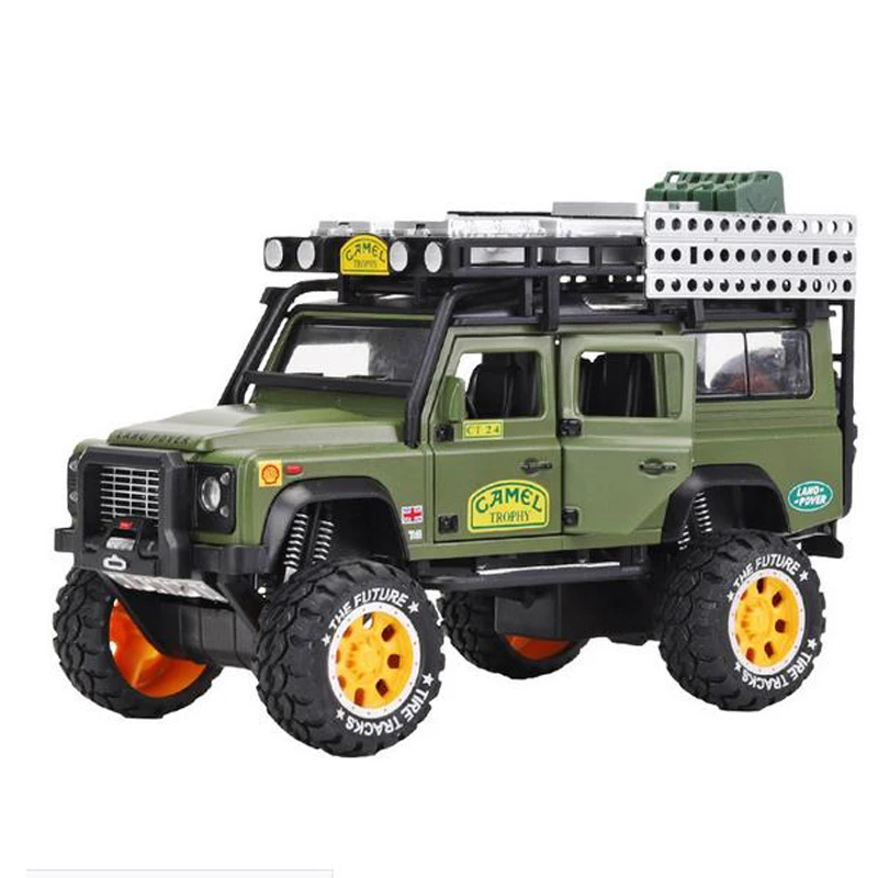 1:28 литая под давлением модель автомобиля Land Rovers Suv Металлический Игрушечный Автомобиль со звуком, подвесной светильник для детей, подарок для отслеживания