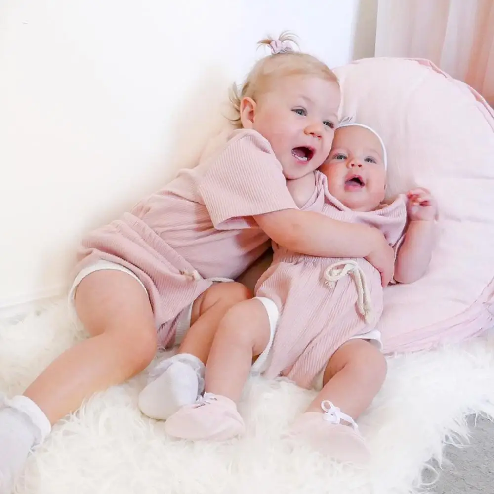 2020 New Summer Solid Color Pit Strip Fabric 9 Colors Optional Short-Sleeved Shirt Shorts Suit Boy Girl Baby Clothes + Pants | Детская