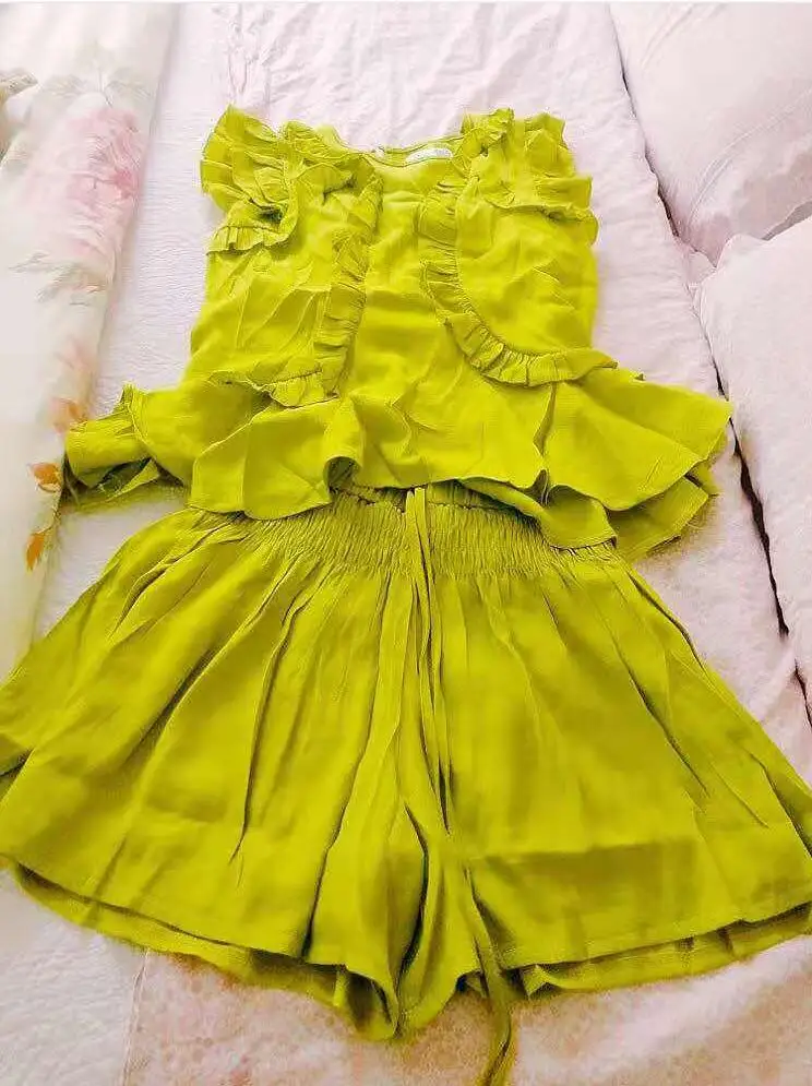 Женский комплект с оборками без рукавов из 2 предметов летняя футболка