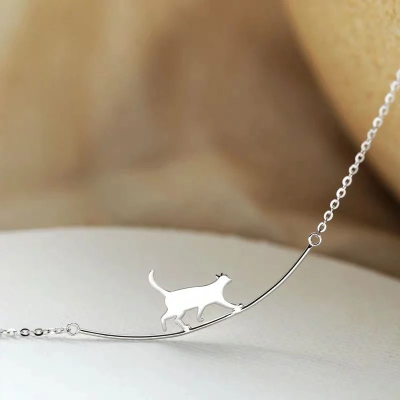 

New Fashion Cat Curved Simple Personality 925 Sterling Silver Jewelry Cute Animal Walking Cat Clavicle Chain Necklaces