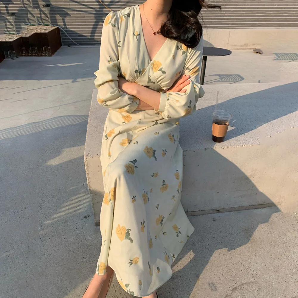 

Autumn New 2021 Retro Temperament Dress Korean Fashion V-neck Long Sleeve Printing Women's Clothing High Waist Casual Simplicity