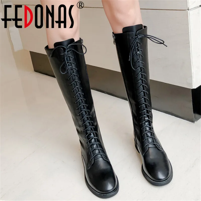 Женские высокие сапоги FEDONAS черные до колена из натуральной кожи с закругленным