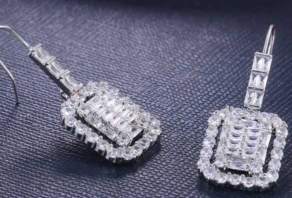 

UXN377 Glitter Earring 925 Sterling Silver Zirconia stone Female Engagement Jewelry