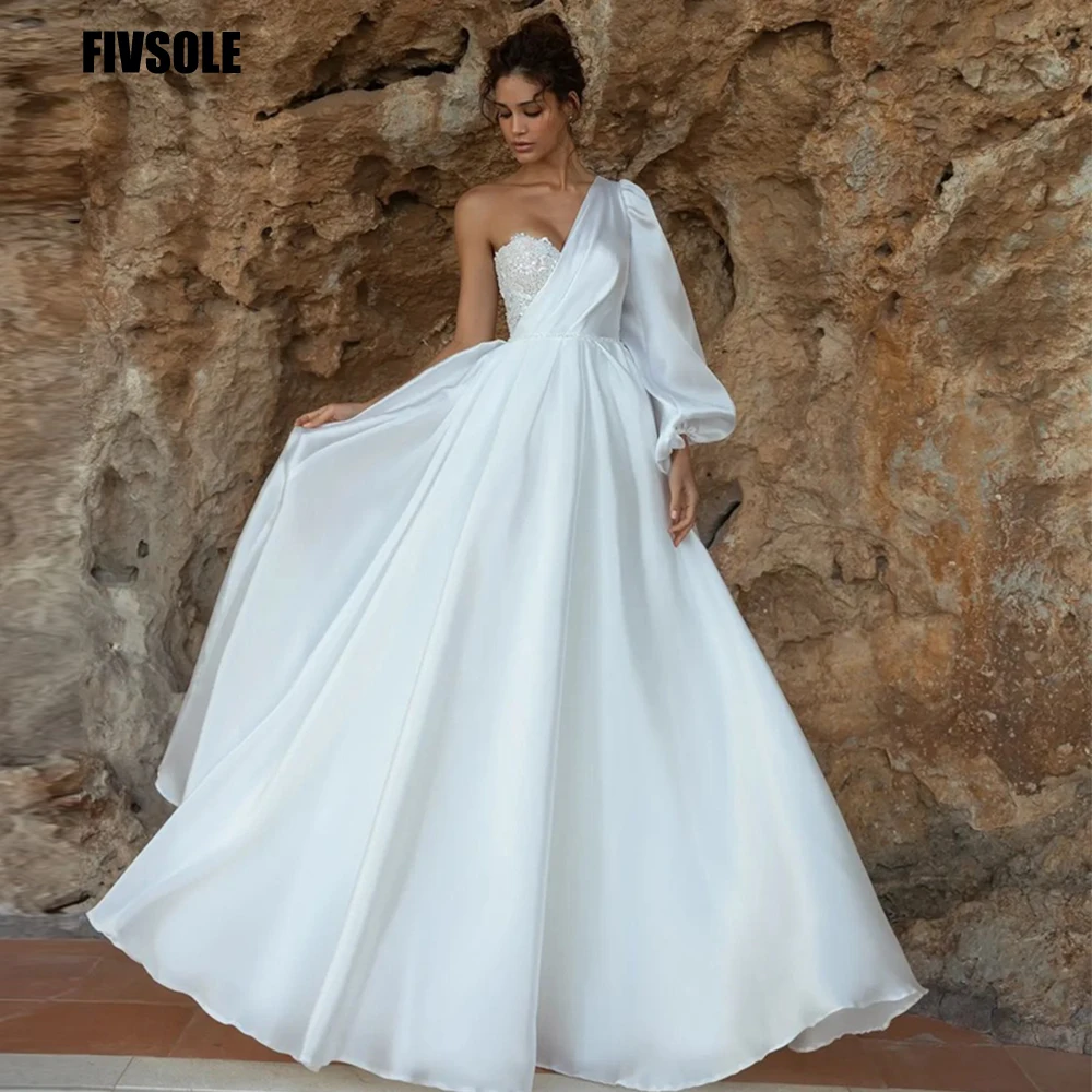 

Fivsole Sweetheart Satin Boho Beach Wedding Dresses 2022 Off Shoulder Sleeves Beaded Party Bridal Gown With Tail Robe De Mariée