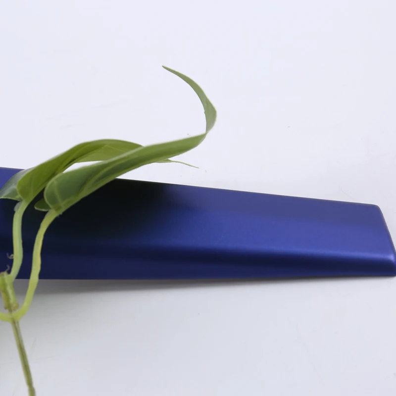 Стайлинга автомобилей 2 шт. ABS Пластик подкладке спереди столб декоративная