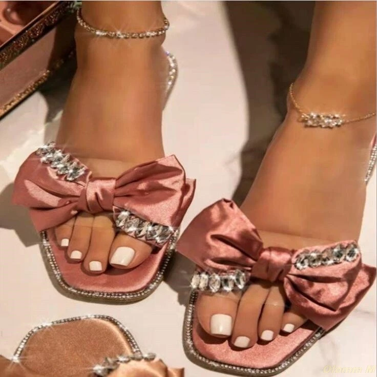 

Large size 2021 women summer new rhinestone bow flat slippers fashion word sandals outdoor wild party slippers