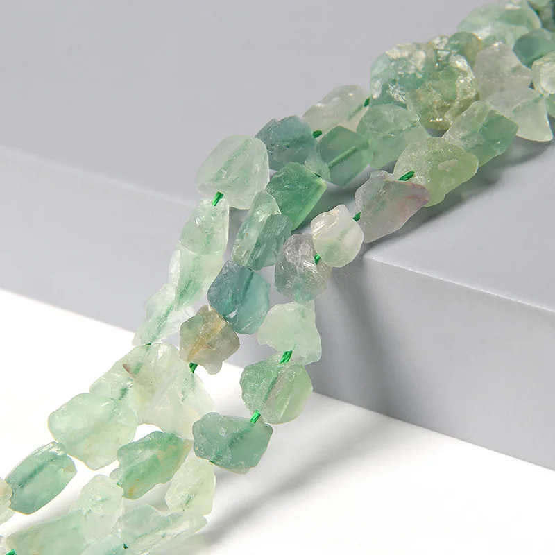 Оригинальные бусины из натурального флюорита неправильной формы 20 шт./лот
