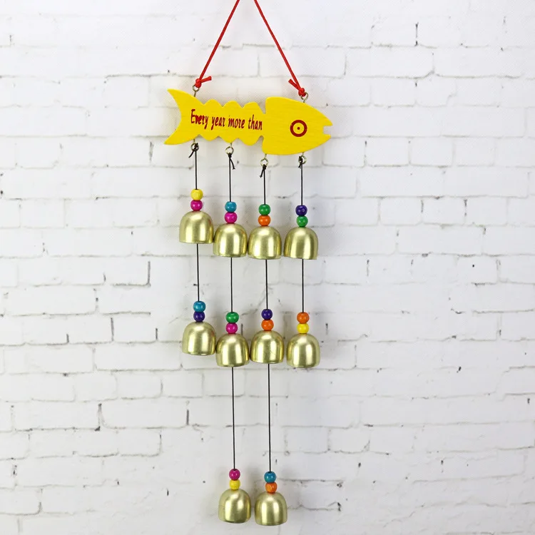 Деревянные кости рыбы счастливого дня колокольчики украшения творческие двери и