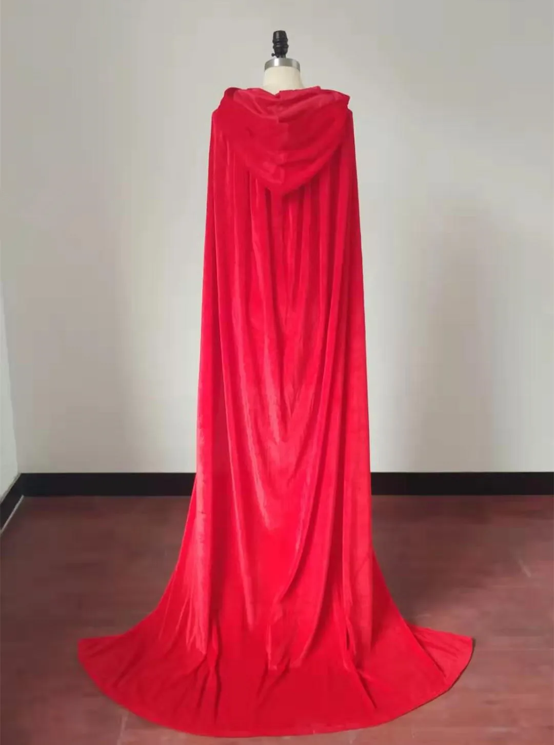 Взрослые карнавальные костюмы на Хэллоуин для женщин и мужчин длинный бархатный