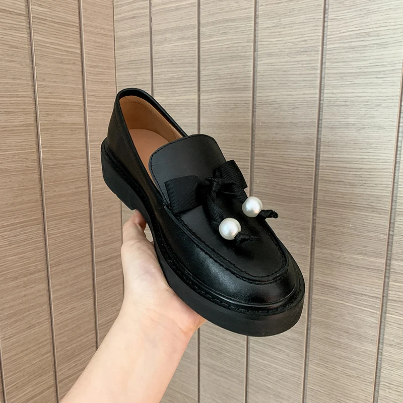 

Женские туфли ручной работы Osunlina, туфли из натуральной кожи на толстом каблуке, с круглым носком, с бантом-бабочкой и жемчугом, на весну