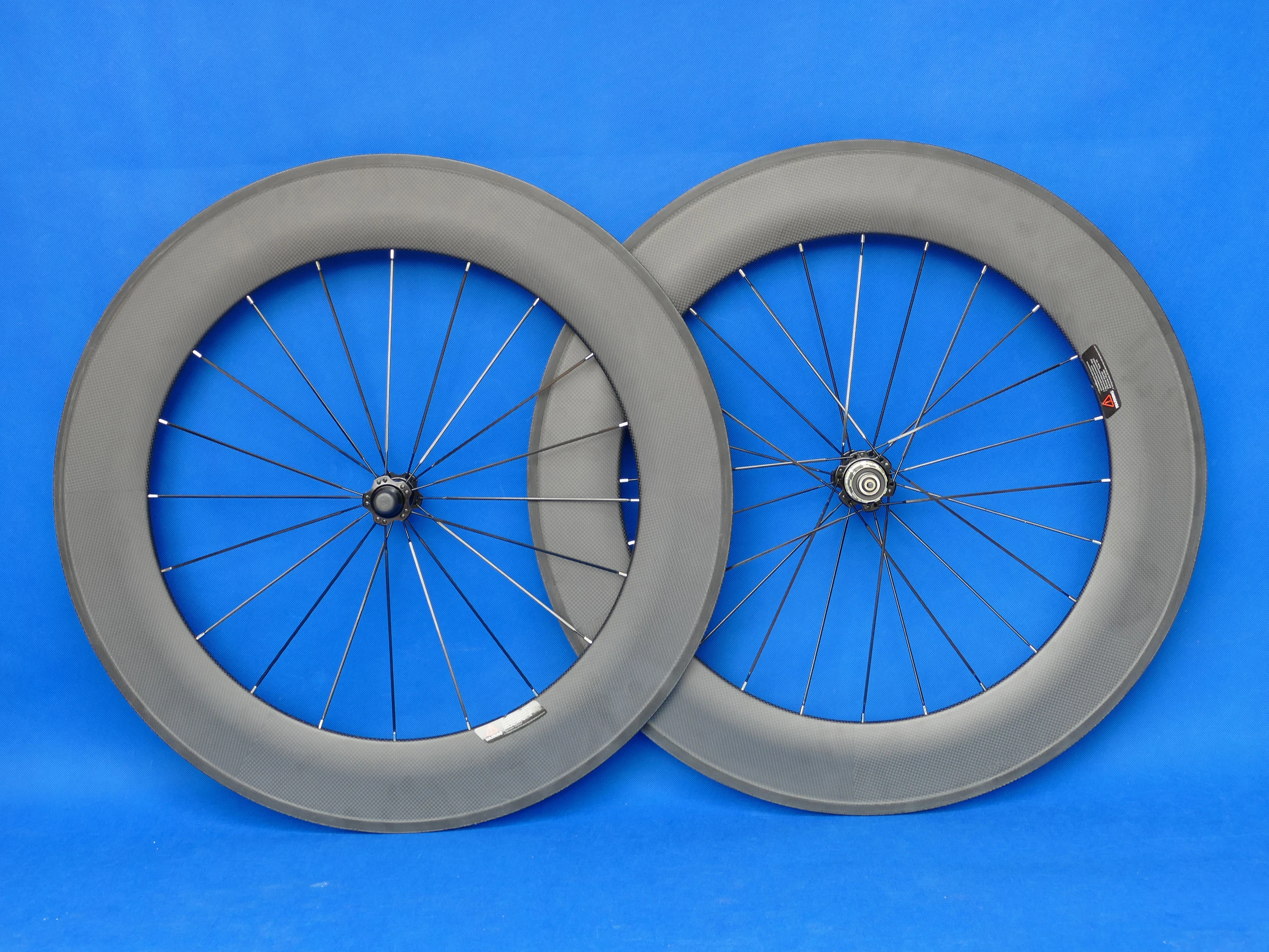 

1 Pair : 3K UD Full Carbon Fiber Matt Glossy Road Bike Clincher Wheelset 88mm - width 23mm Bicycle WHEEL Rim 700C Basalt Side