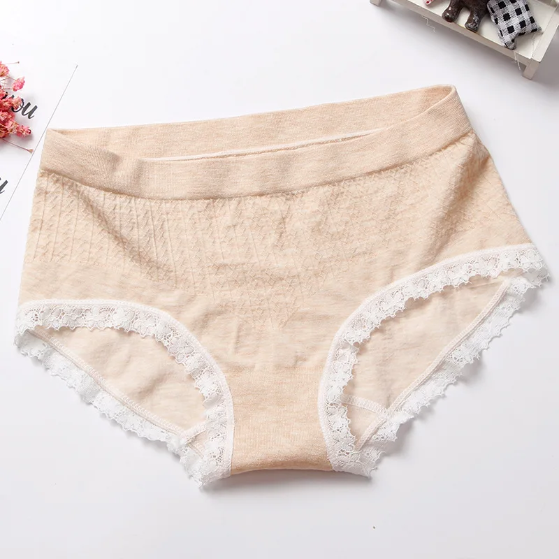 Трусики женские бесшовные из натурального хлопка с кружевом средней талией и