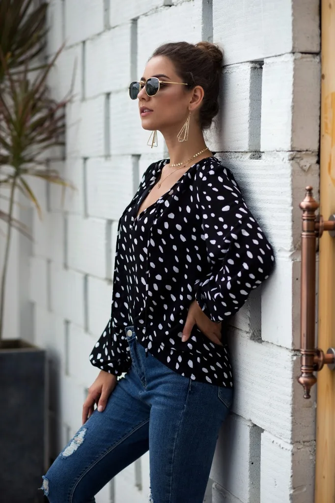 

Sexy Deep V Neck Blouse Women Fashion Polka Dot Long Sleeve Women Tops Ladies Chiffon Blouse Women Blusas