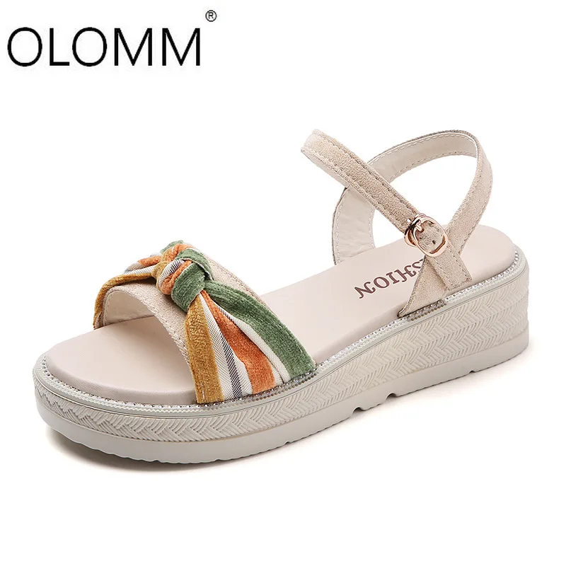 

2020 Summer New Ladies Sandals Fashion Wild Women's Shoes Tenis Feminino