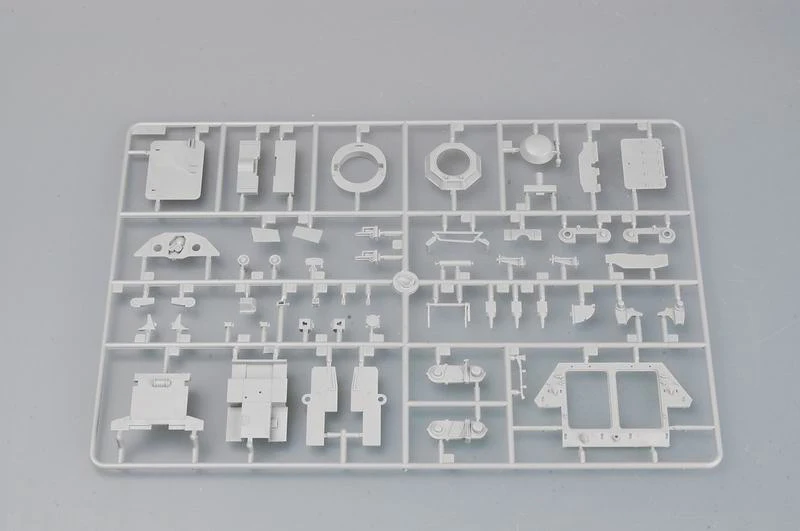 Детская сборная пластиковая противотанковая машина Trumpeter 1/35 00372 | Игрушки и хобби