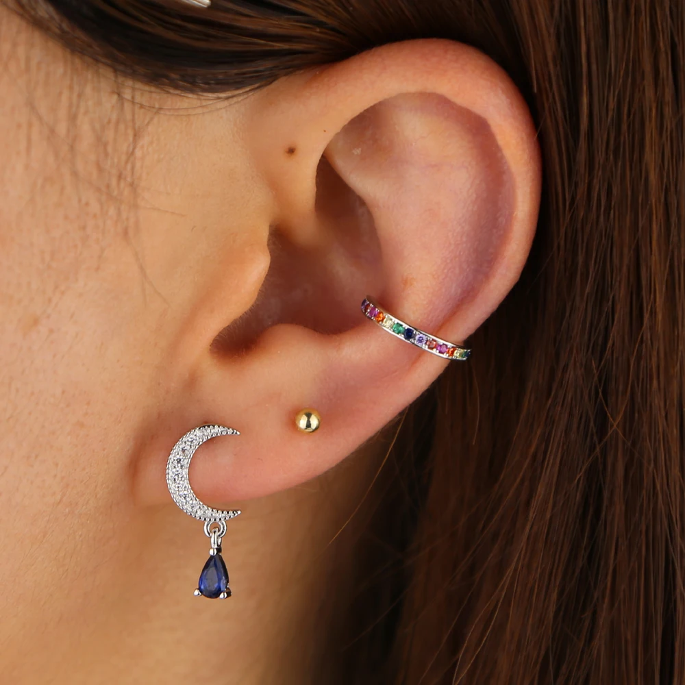 Серьги-клипсы серебряные без отверстий с радужным кубическим цирконием 1 шт. |