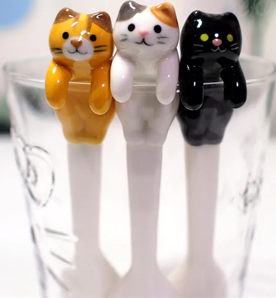 

Hot SALE Kitchen Tool Novelty Gift Ceramic Cartoon Cute Cat Animal Spoon Hanging Coffee Dessert Spoon Unique Ice Cream Flatware