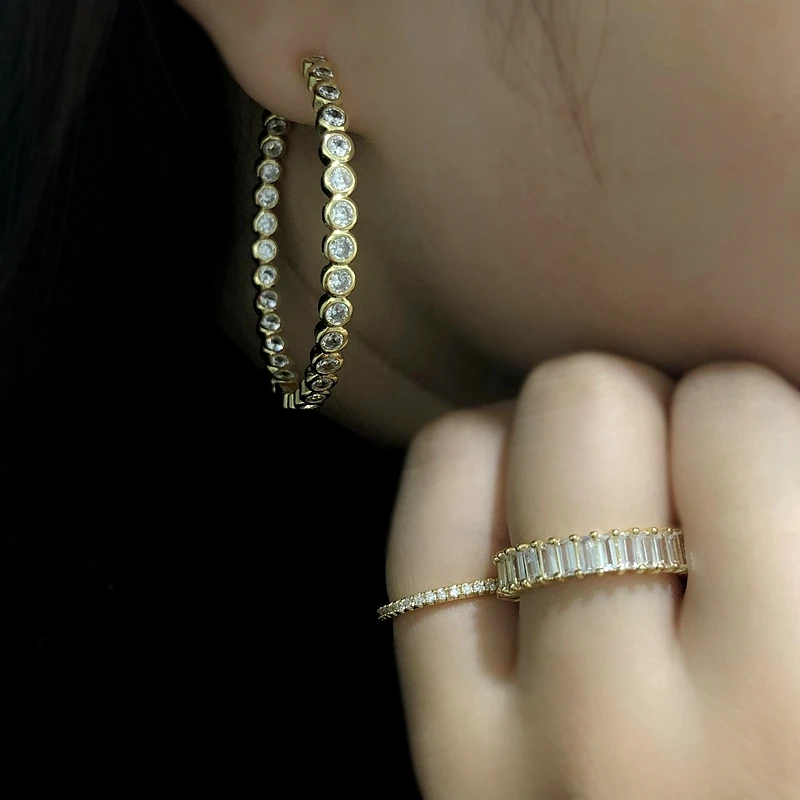 

Luxury Large Hoop Earrings Paved AAA Round Cubic Zircon Women Big Circle Earring Gold Color Copper Fashion Wedding Party Jewelry