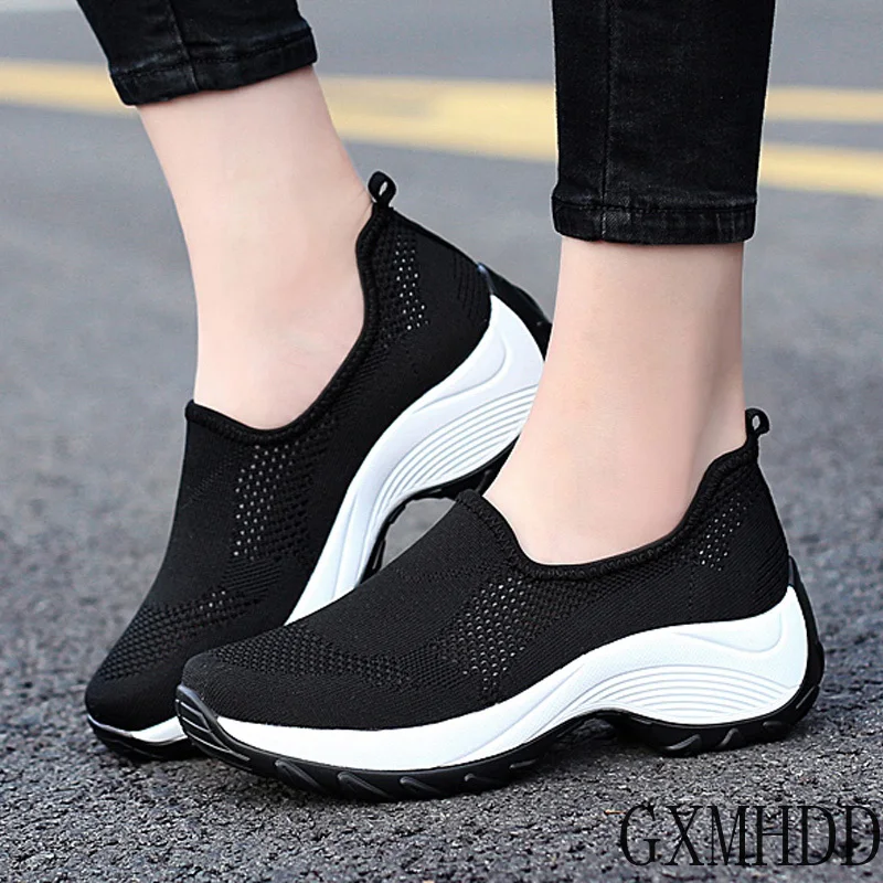 

Женские вулканизированные туфли, модель 2021 года, Женская Платформа, яркие Модные дышащие сетчатые носки, спортивная обувь, мягкая домашняя ...