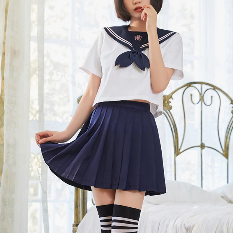 

Japanese Sakura School Uniform Pleated Skirt JK Class Sailor Suit College Wind Female Students Costumes Girls Anime Cosplay