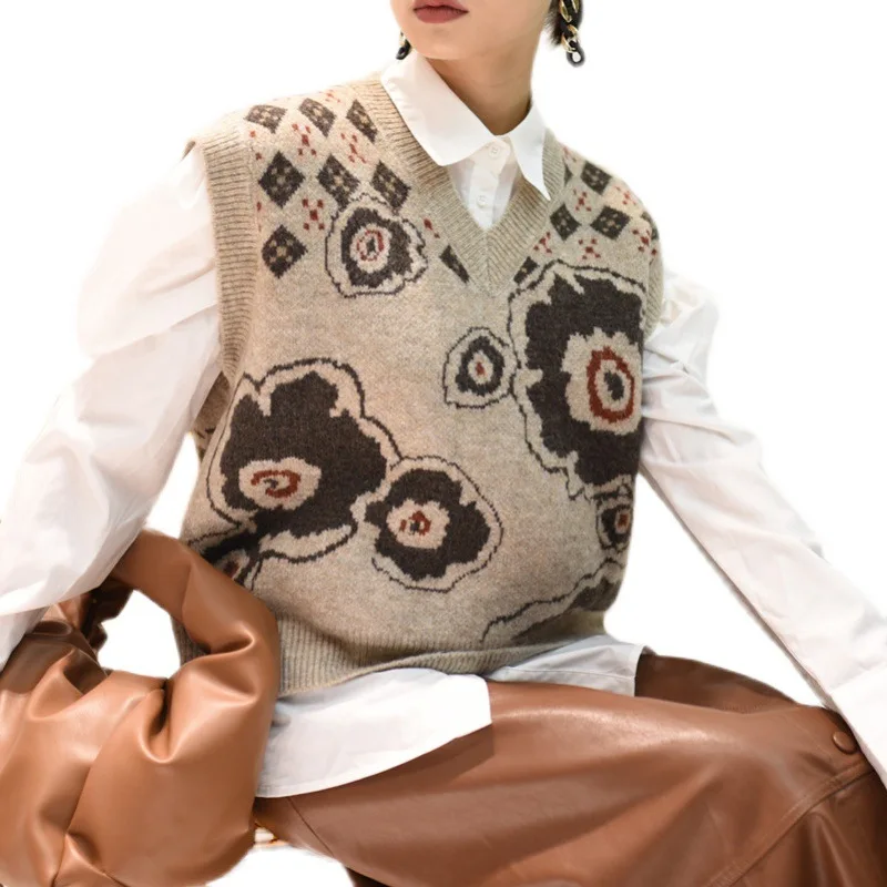 

Street Flowers Sheep Wool V-neck Sleeveless Knitted Vest Women All-match Retro Stackable Loose Vest