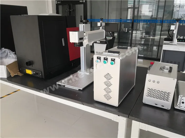 Оригинальная портативная волоконно цветная лазерная маркировочная машина Raycus JPT