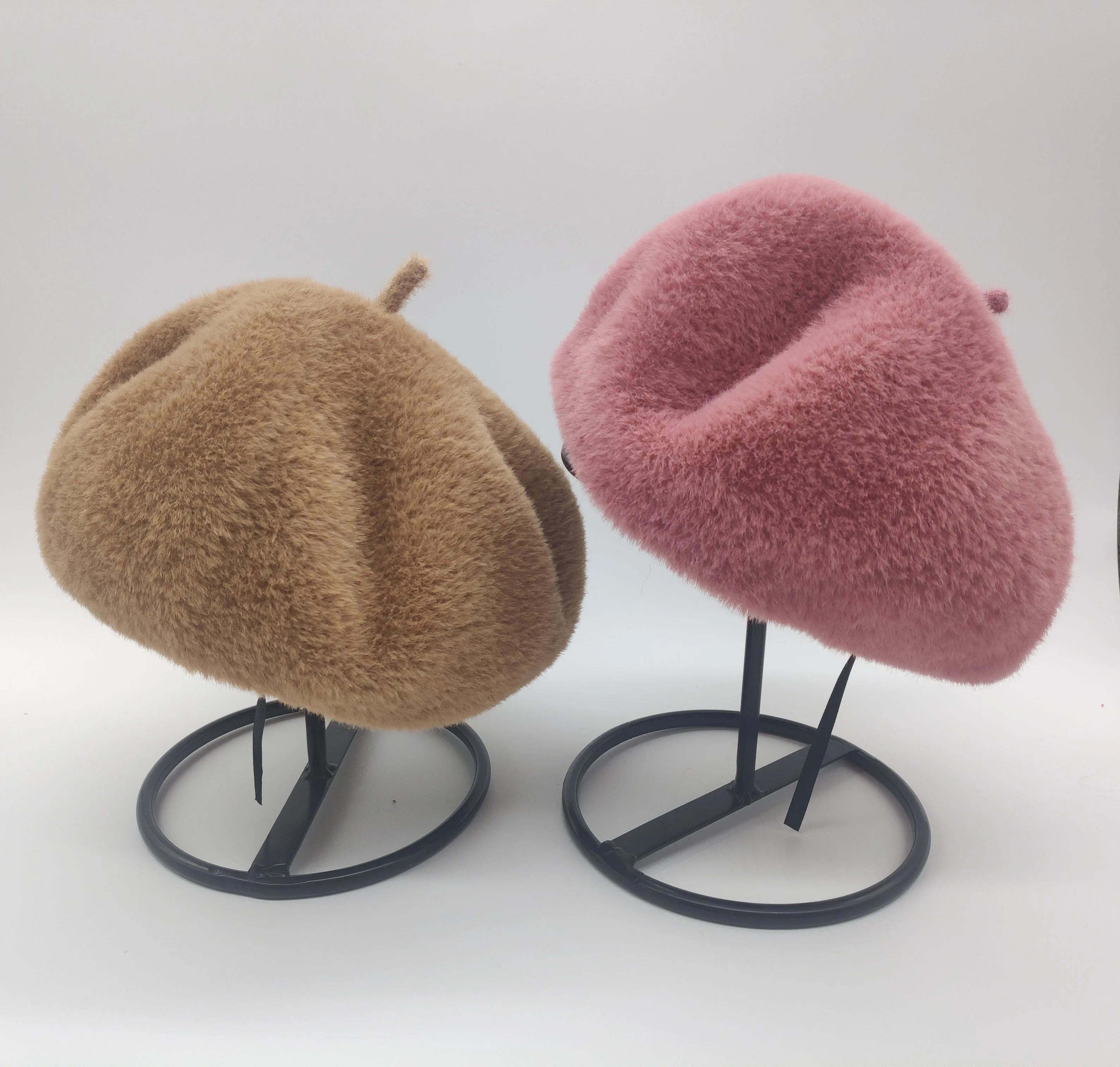 Женская Повседневная зимняя теплая шапка карамельного цвета Дамский берет для