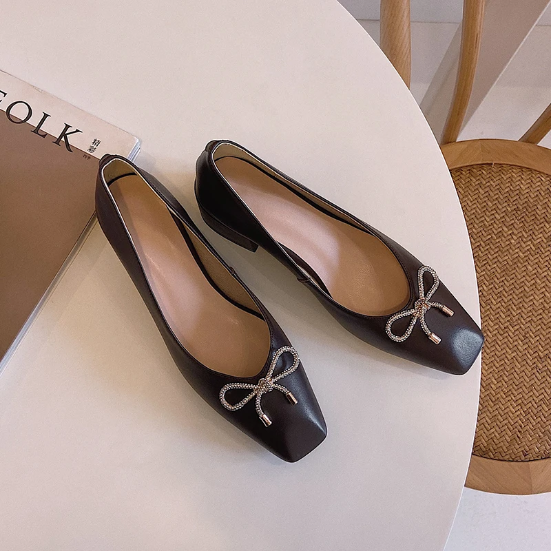 

2020 spring and autumn new leather thick heel fairy style women's shoes square head shallow mouth heeled shoes women Z977