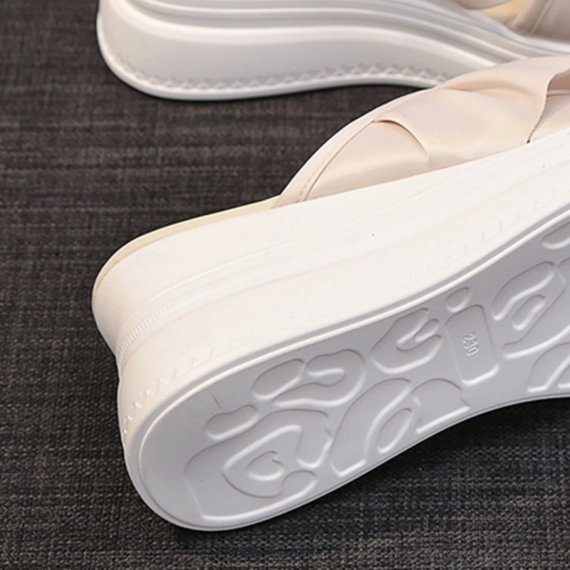 

Summer mules high heels versatile sandals slope heel women's slippers 2021 new high women's shoes waterproof platform shoes