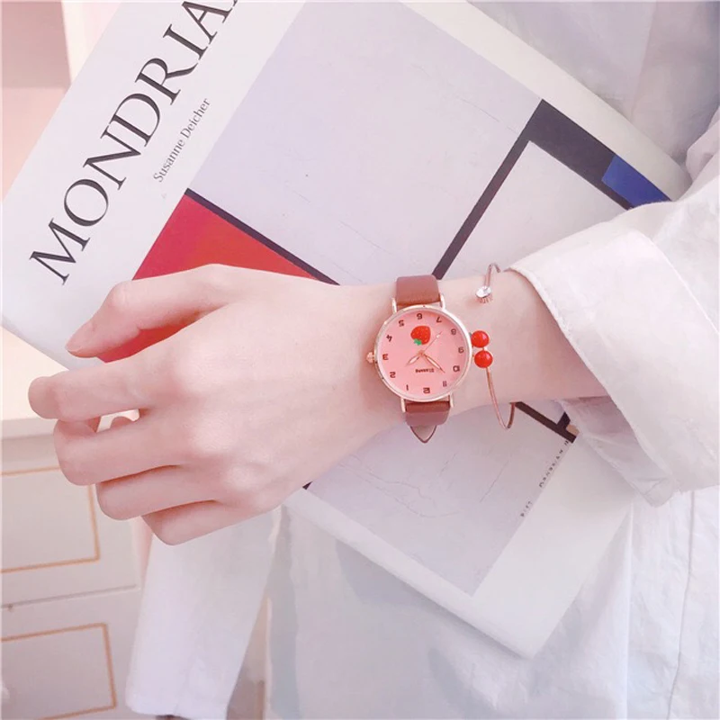 Детские часы в комплекте милые модели с браслетом из вишни повседневные