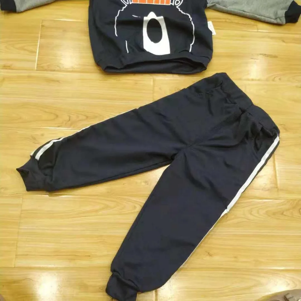 Осень 2018 модная одежда для маленьких девочек хлопковый Однотонный пуловер с