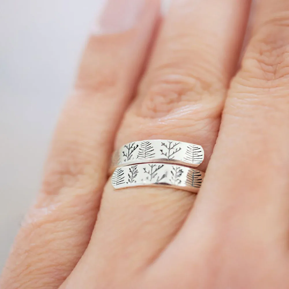 

Classic Cedar Branches Wreath Ring Female Chic Retro Personality Grove Wild Flower Tree Plant Rings Wholesale
