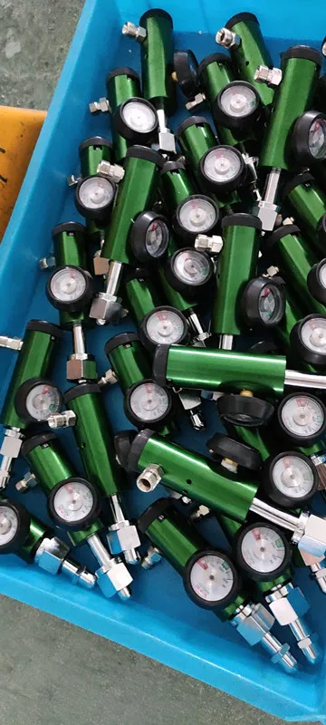 

Medical CGA870 pressure Oxygen gas cylinder regulator in stock