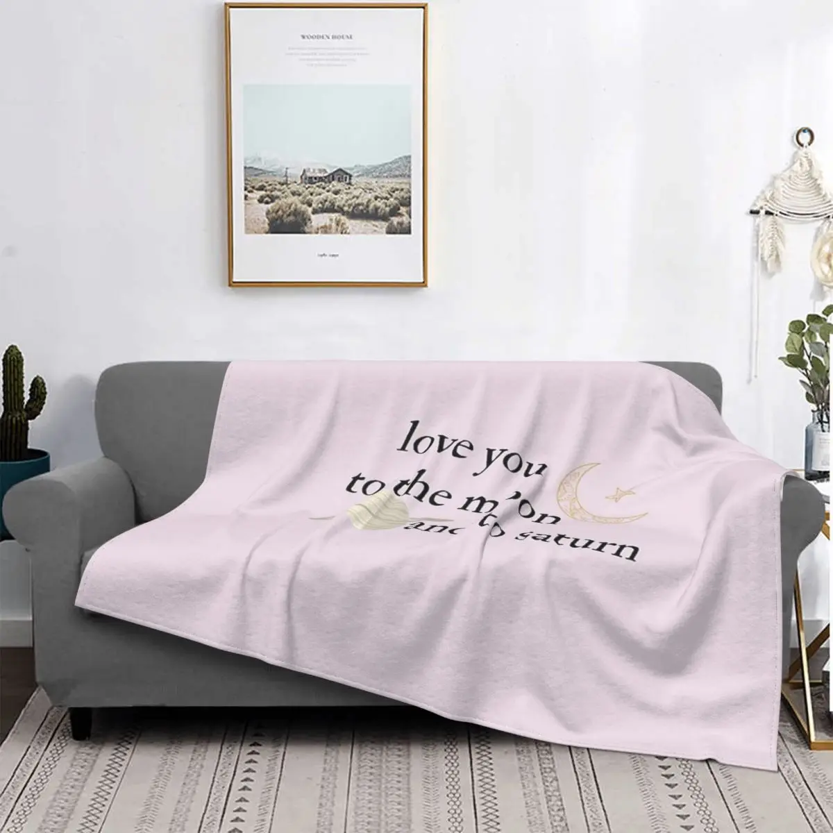 

Покрывало с надписью «Love You To The Moon And Saturn»