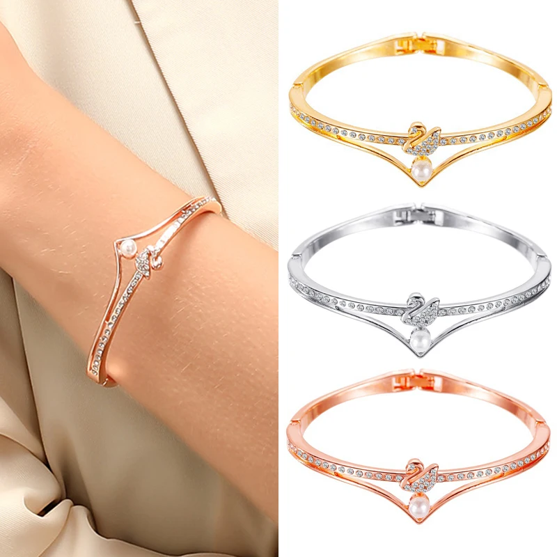 

Trendy Bracelets on Hand Inlaid Pearls Stainless Steel Bracelet for Women Swan Pattern Fashion Jewelry Accessories