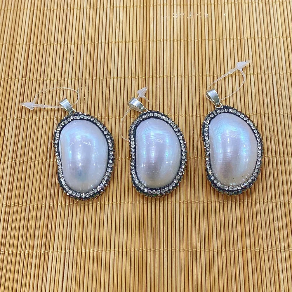 

Irregular Drop Shape Resin Conch Sticky Fashion Pendant for DIY Handmade Necklace Bracelet Jewelry Charms for Jewelry Making