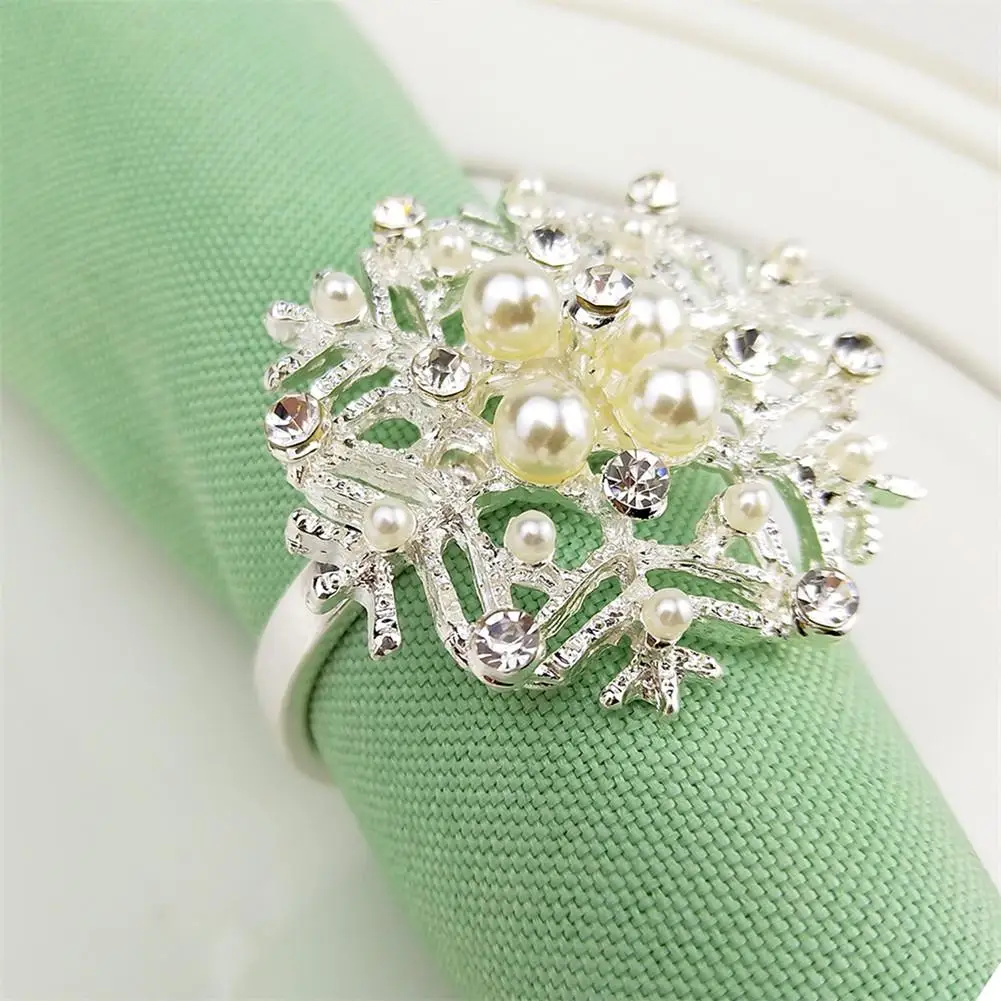 Простой пуговица для салфетки со снежинками и сверкающими стразами Кольца