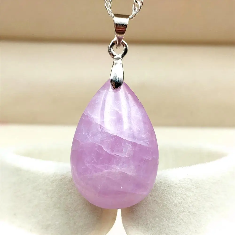 

Кулон из натурального фиолетового кварца кунцит кошачий глаз, 25x17x10 мм, овальной формы