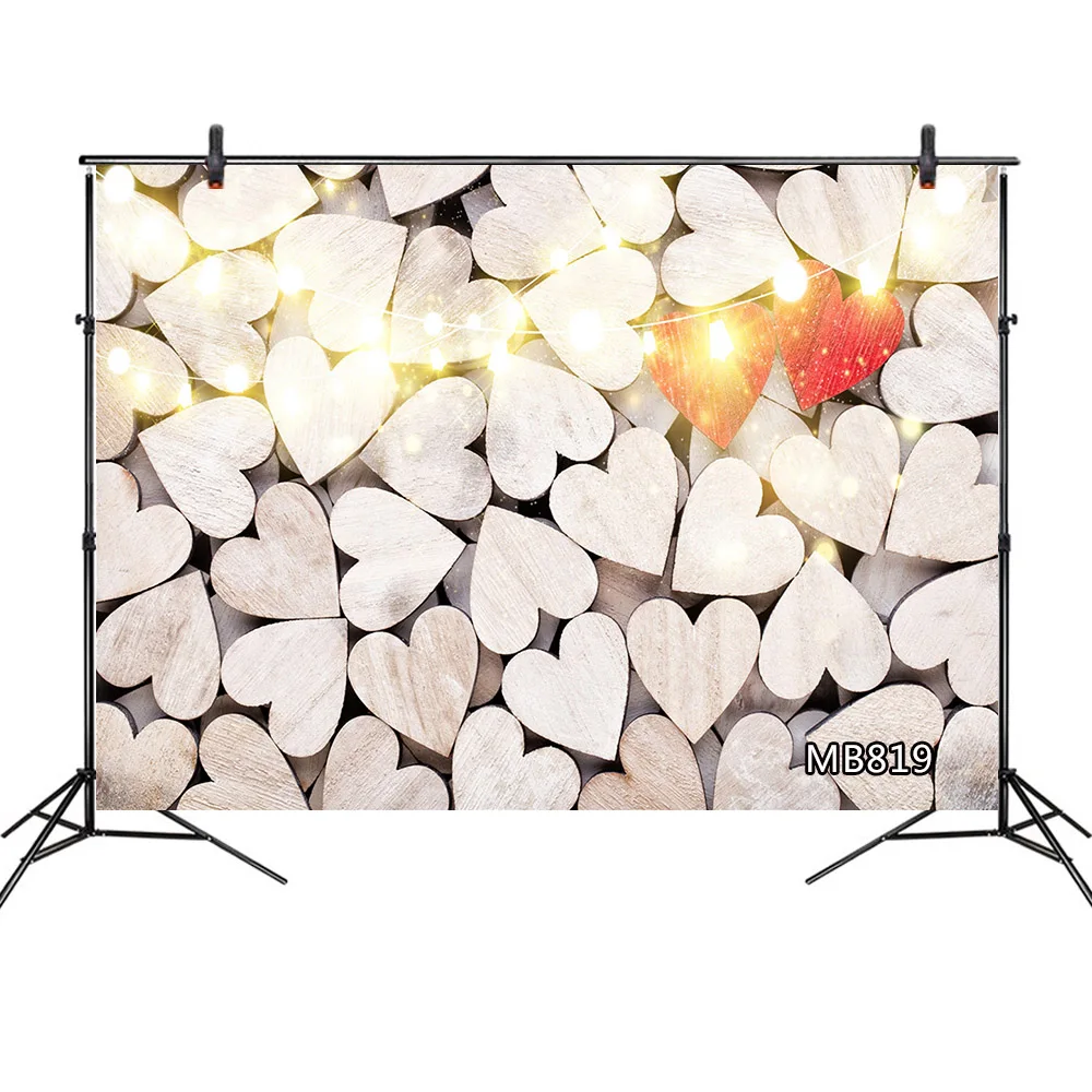 Фон для фотосъемки новорожденных с изображением белых и красных сердец |