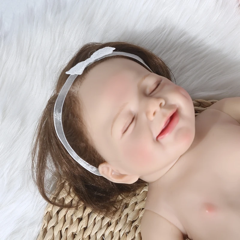 

55cm Reborn Girls Soft Body Cute Smiley Newborn Girl Doll Like Real Baby Full Silicone Easy to Clean