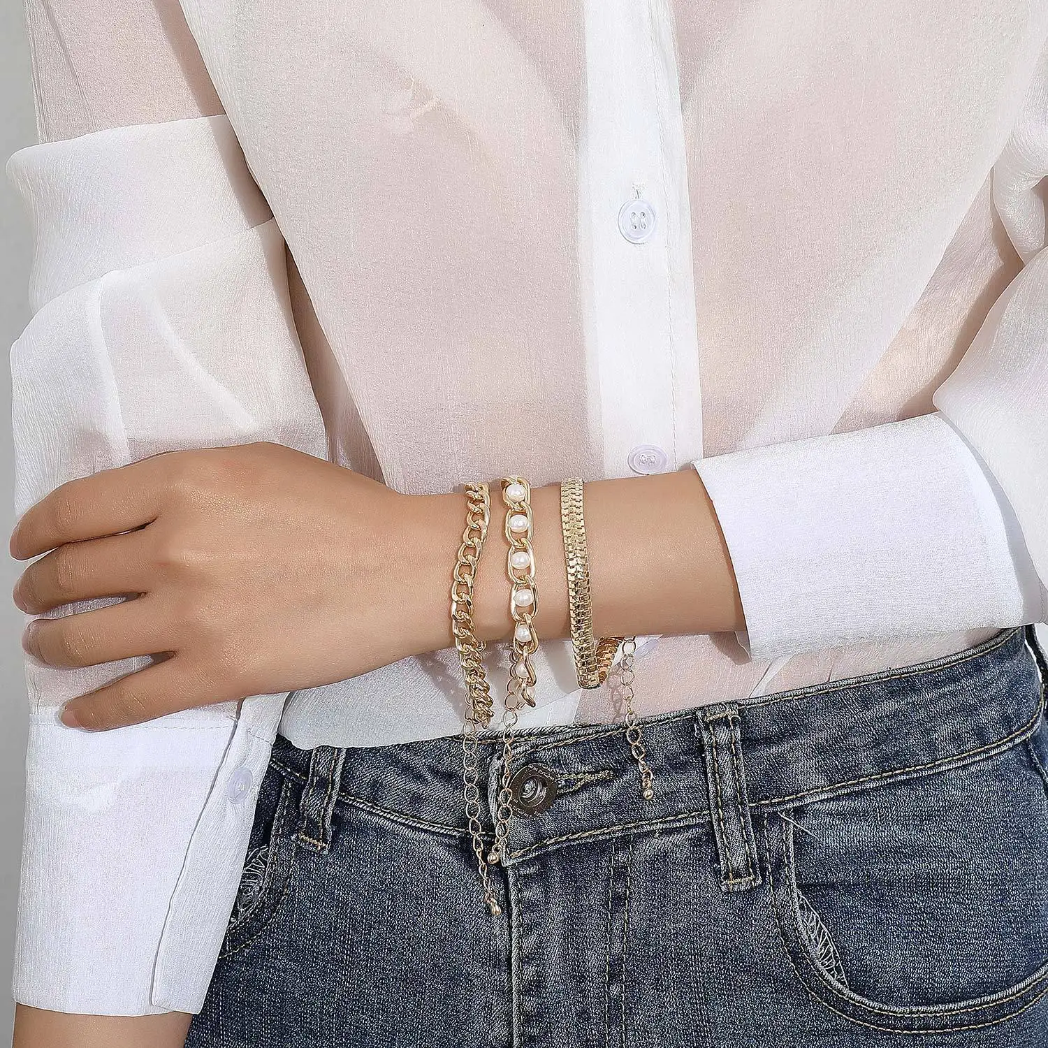 

The new golden fashion pearl golden bracelet three-piece punk bracelet bracelet restoring ancient ways