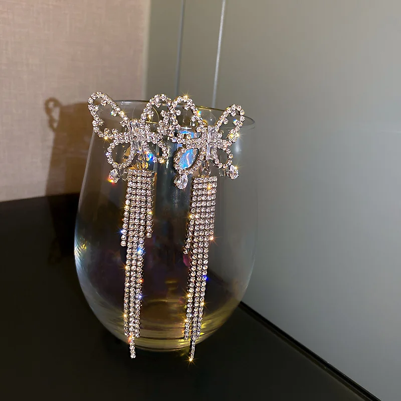 

Новые Модные Элегантные классические серьги с бабочкой и кисточками темпераментные изысканные красивые инкрустированные Универсальные ж...