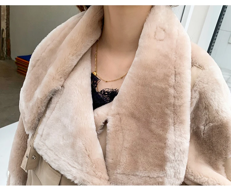 Women 2022 New Fashion Winter Coat Genuine Shearing Sheepskin Leather Jacket for Female Patchwork Wool Liner Clothing Black