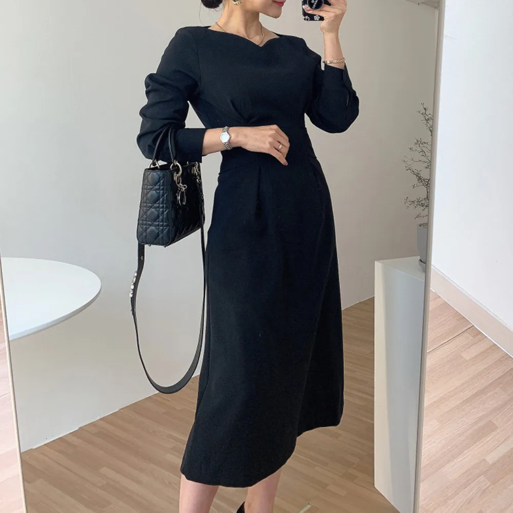 

Платье женское однотонное с отложным воротником и длинным рукавом