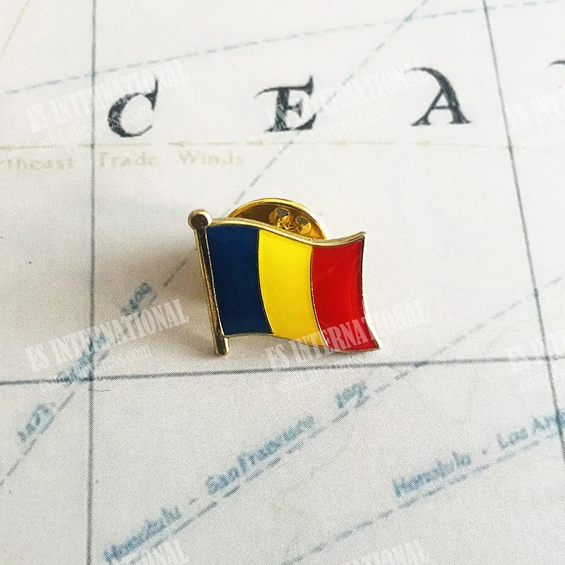 Romania National Flag Lapel Pins Crystal Epoxy Metal Enamel Badge Paint Brooch Souvenir Suit personality Commemorative | Дом и сад