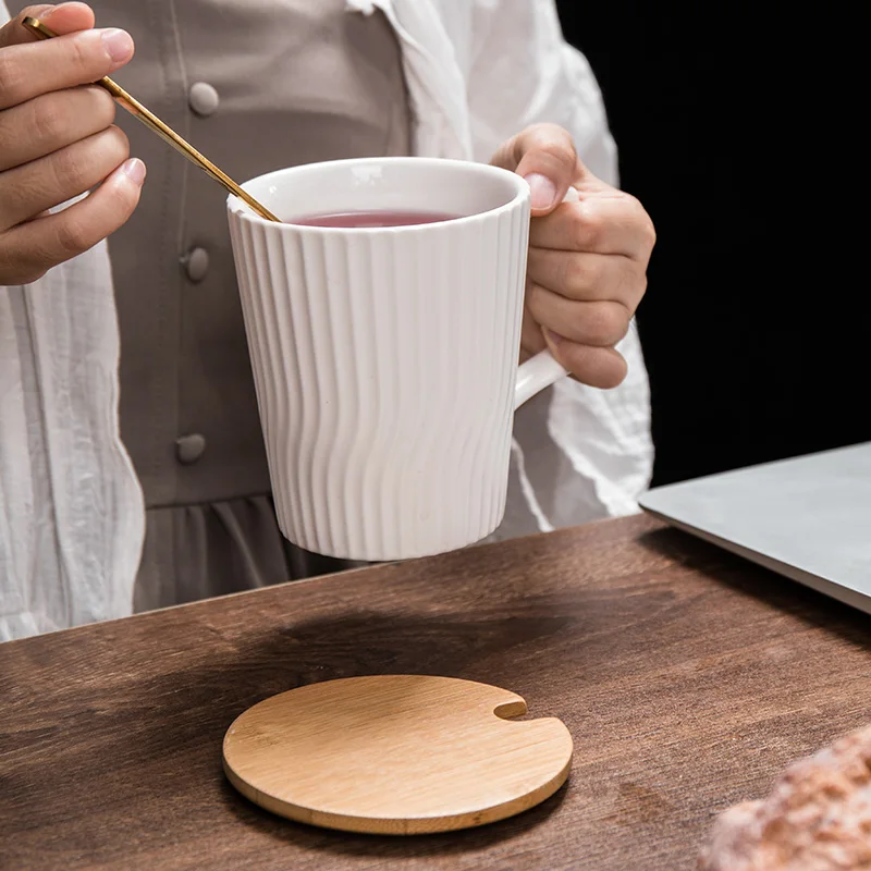 Тренд Чашки Керамическая Кружка с крышкой Ложка кофейная чашка для воды бытовая
