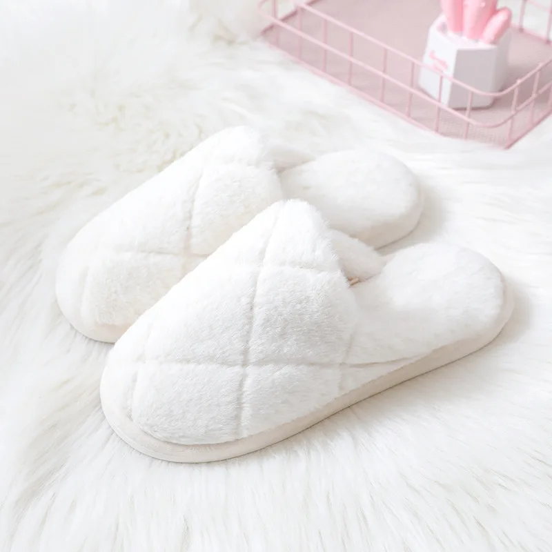 

2021 Diamond Lattice Warm Fluffy Slippers Women's Indoor Household Soft-soled Home Slippers Couple New Winter Cotton Slippers