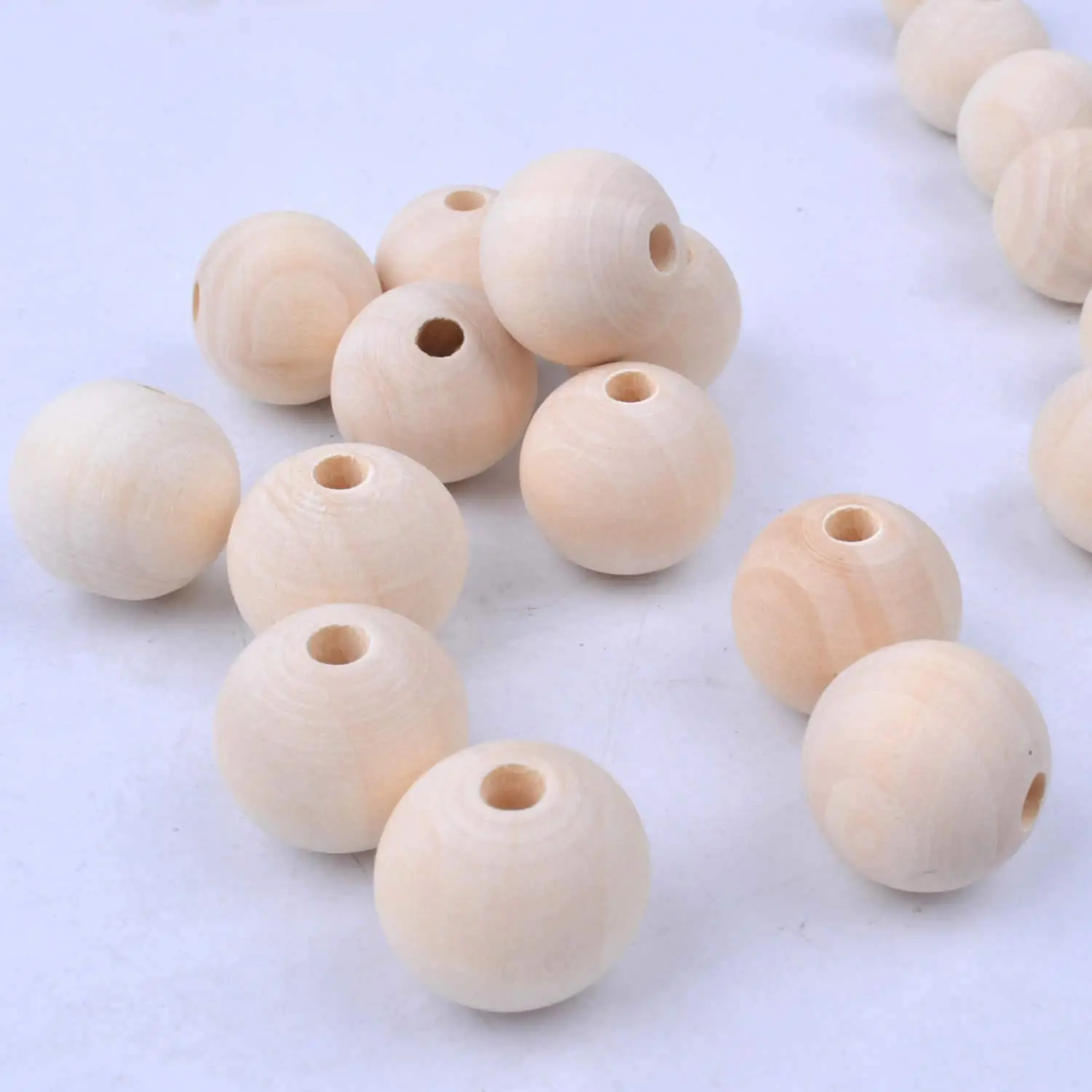 

100pcs 20mm Natural Color Round Ball Wood Spacer Beads Jewelry Findings Charms