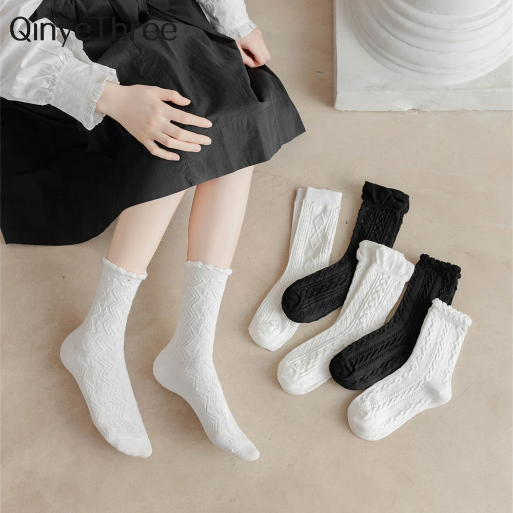 

Chic Fresh Literary Japanese Korean Lady Style College Windy Court Women's Socks Lingge Stripe Black White Socks