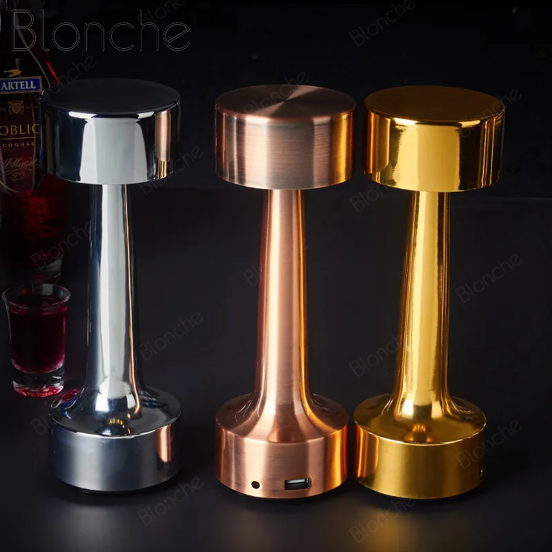 Светодиодный ночник с аккумулятором заряжаемый от USB настольная лампа для